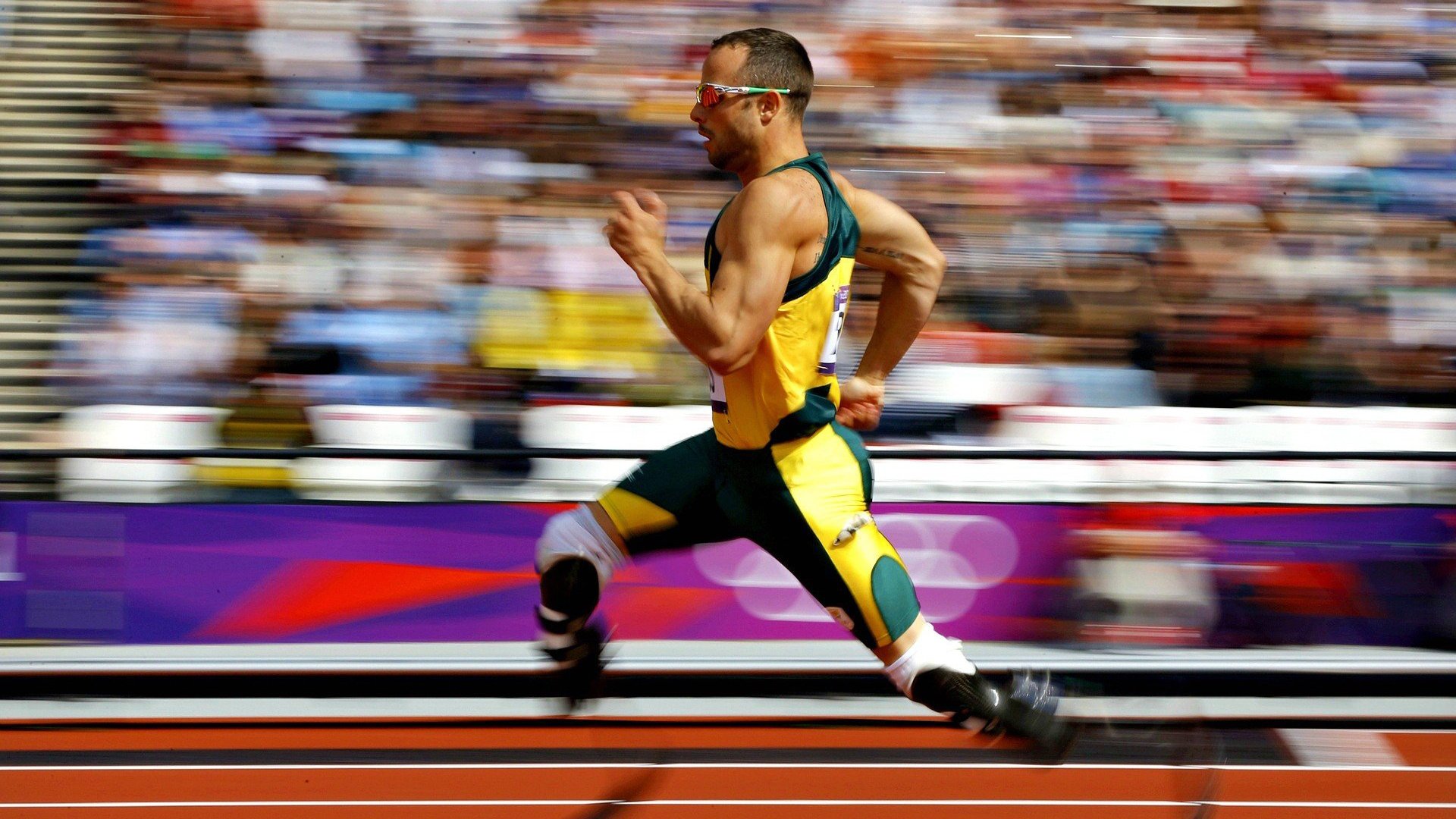 开云体育平台-防线松动、爆冷与调整，足篮电竞赛场昨夜风云突变